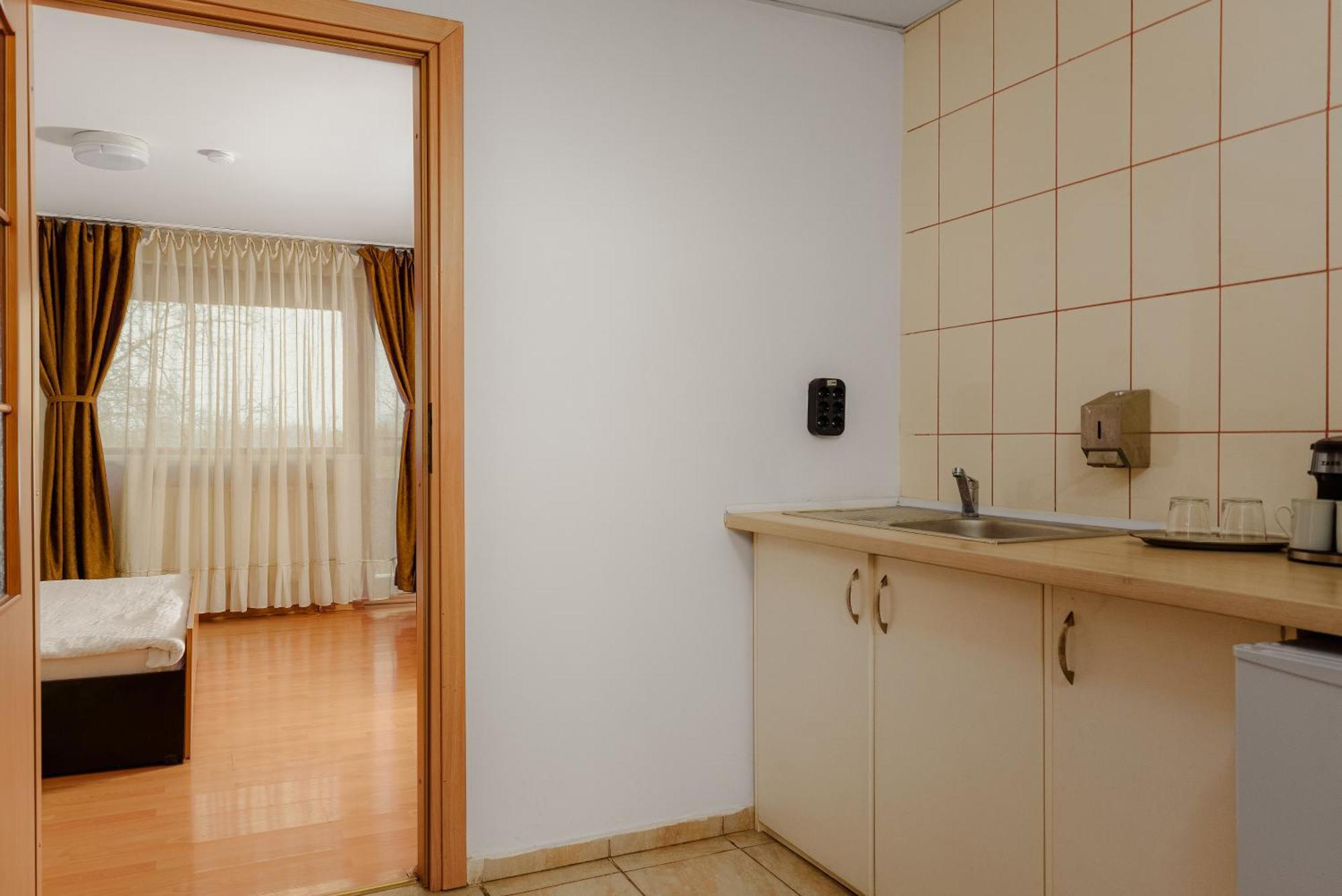 Business Transit To Therme & Bucharest Airport Săftica 외부 사진